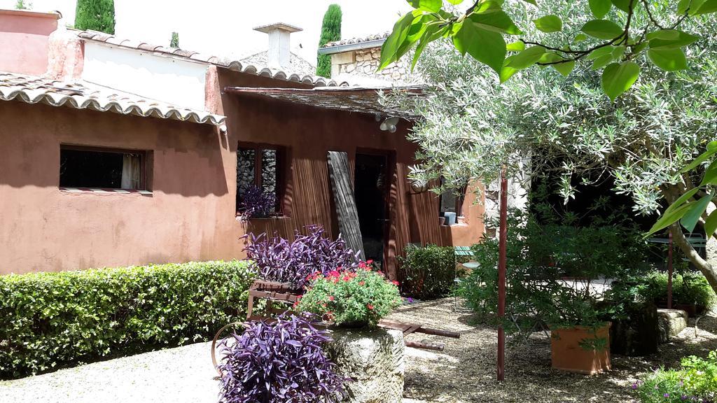 La Mazade De Saint Mamert Εξωτερικό φωτογραφία